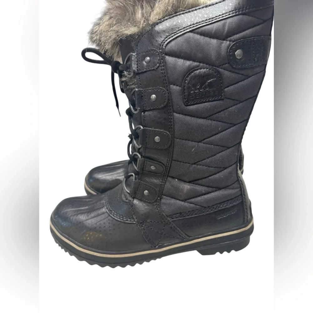 SOReL ‘Tofino II' Faux Fur Lined Waterproof Boot (Women size 8